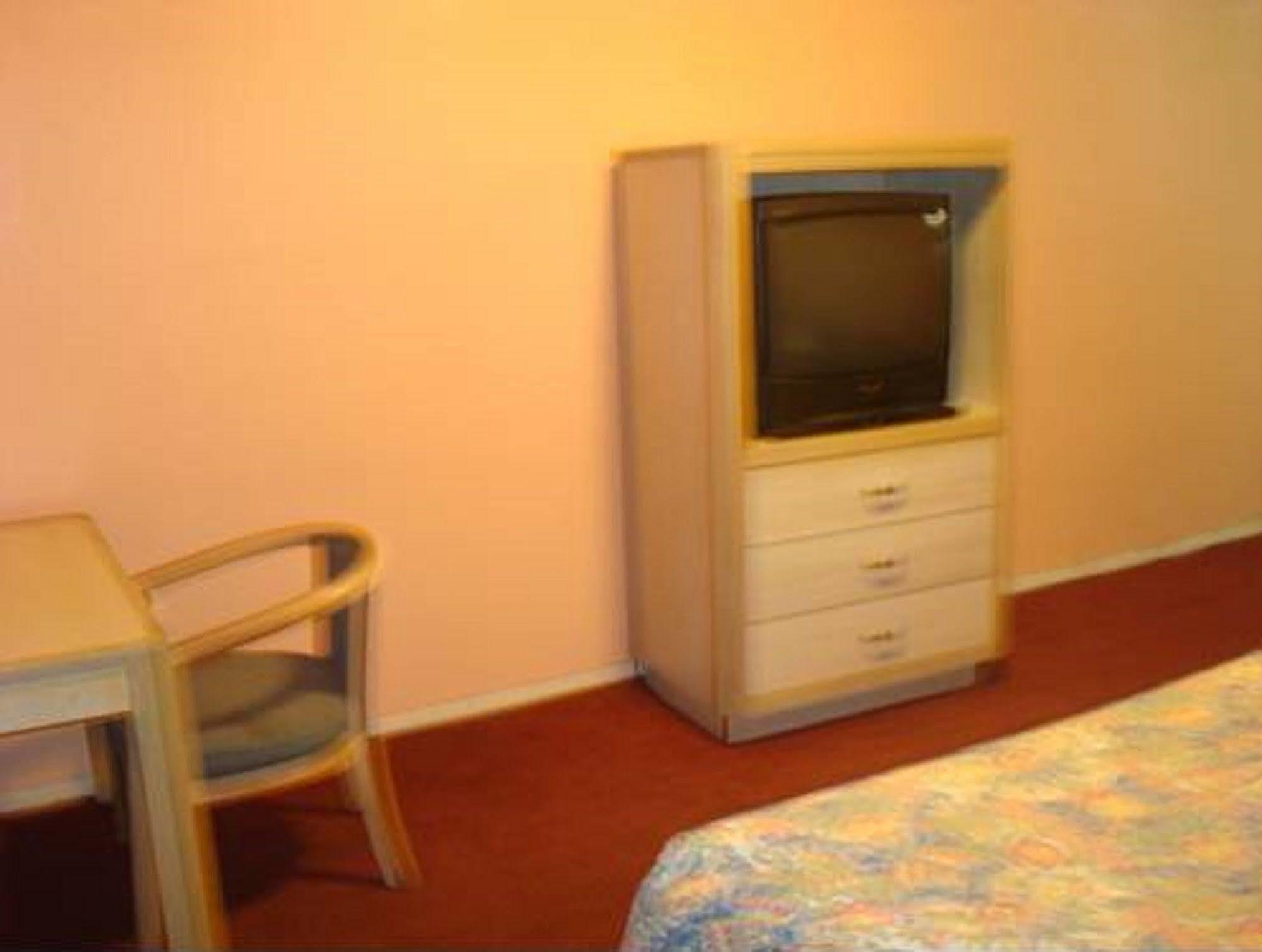 Travel Inn Los Angeles Exterior photo